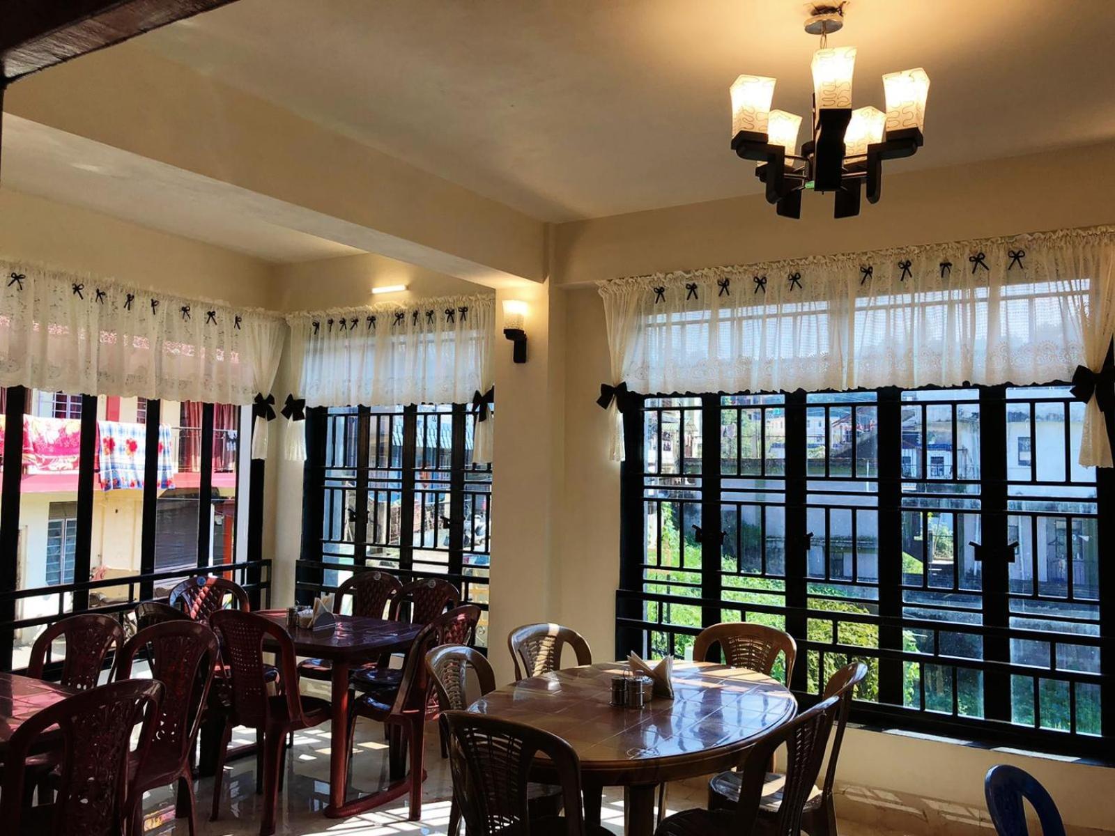 Gracious Lodge Shillong Dış mekan fotoğraf